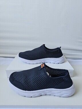 Men's Lightweight Breathable Mesh Slip-On Sneakers - Size 43 (US 9.5-10)